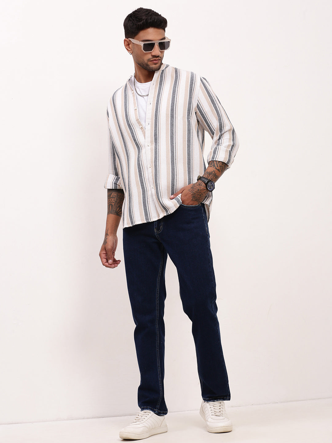 Men's Navy Blue Solid Straight Fit Jeans