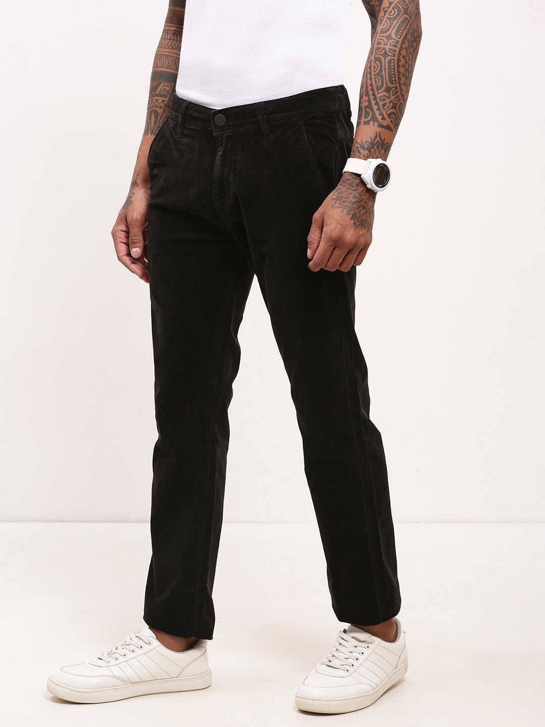 Men's Black Straight Fit Low-Rise Solid Jeans