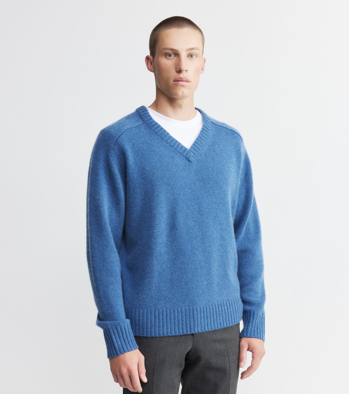 Mens Luxe V Sweater - Indigo