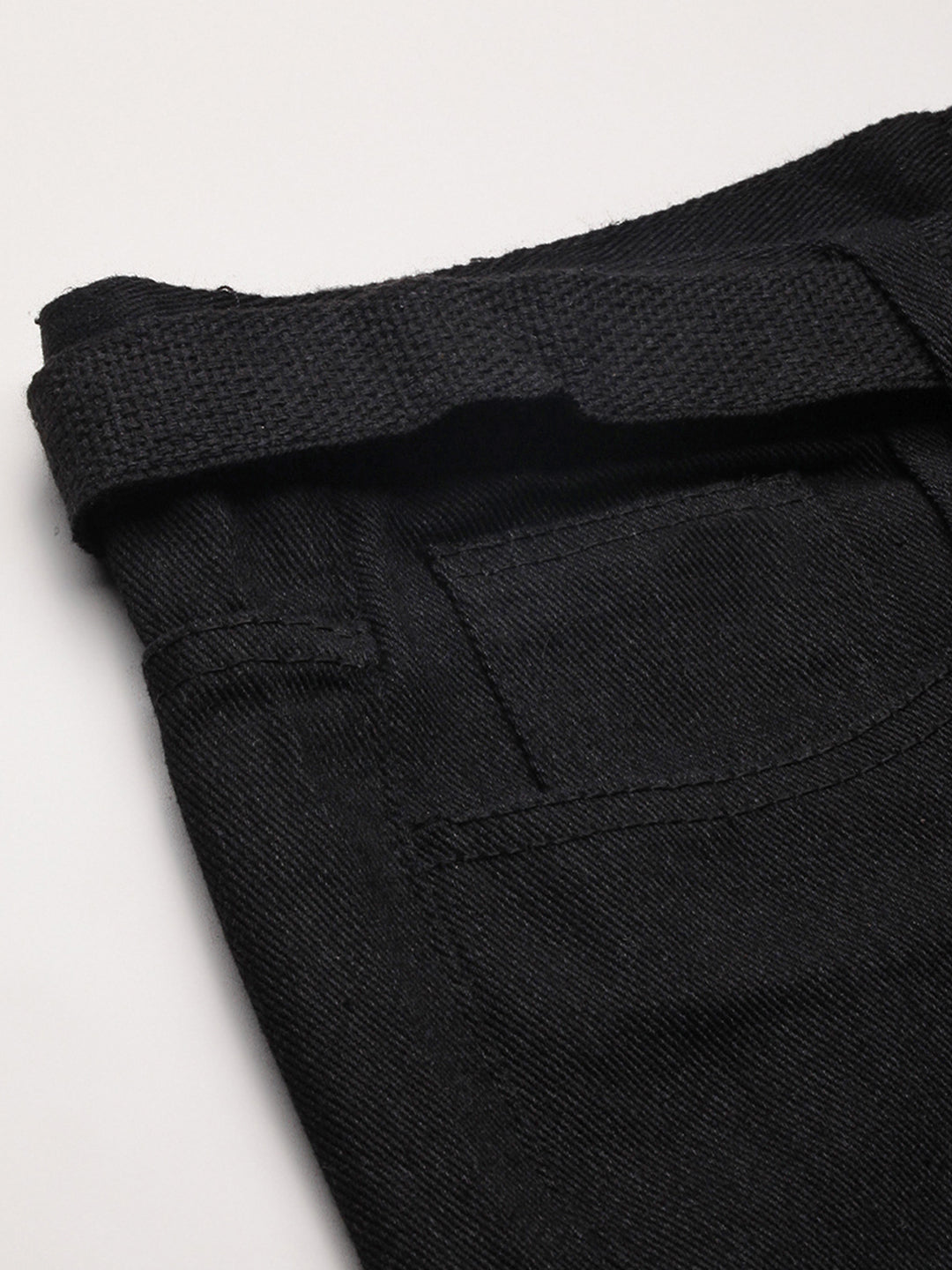 Men's Black Solid Straight Fit Jeans