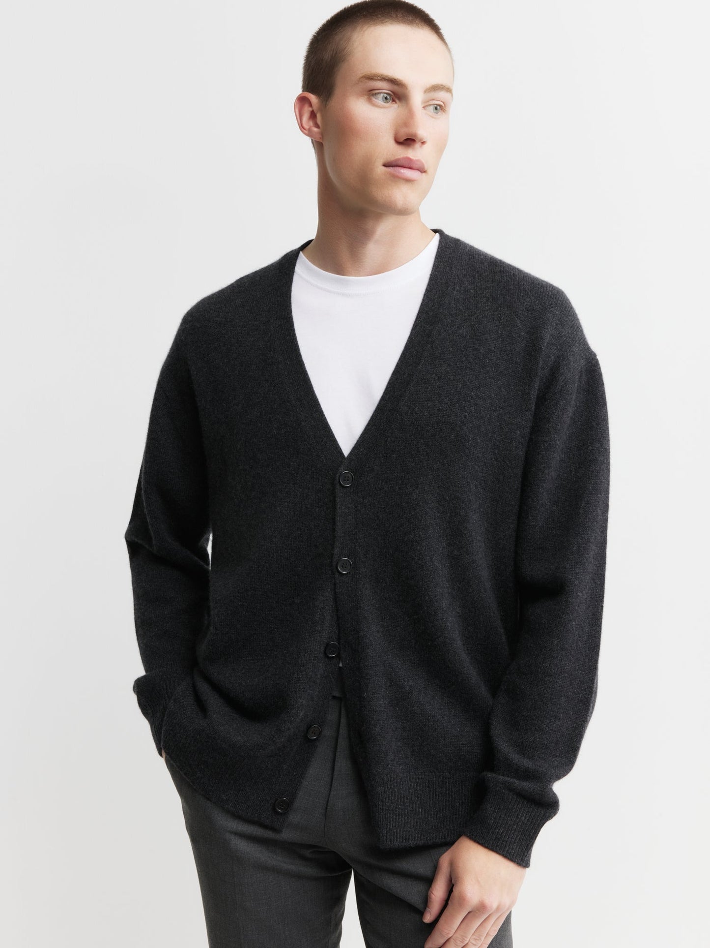 Mens Relaxed Cashmere Cardigan - Graphite