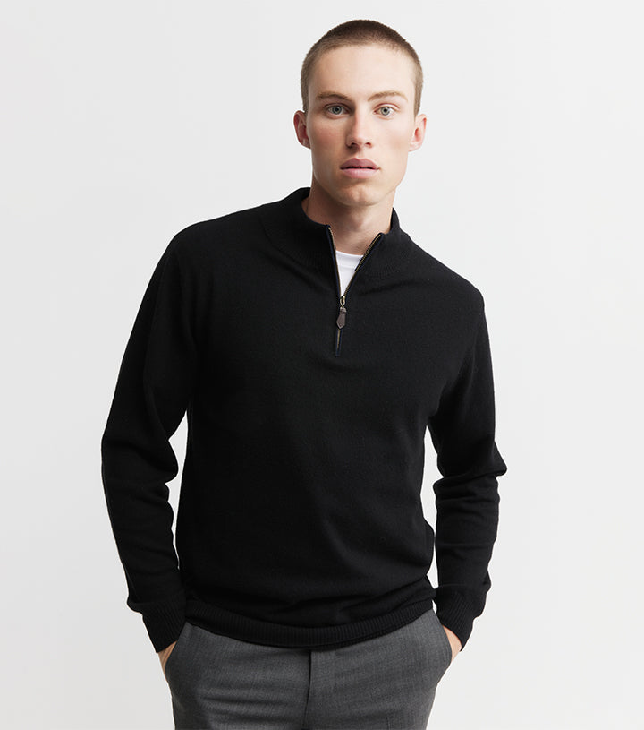 Mens Essential Cashmere Quarter Zip Sweater - Black/Navy