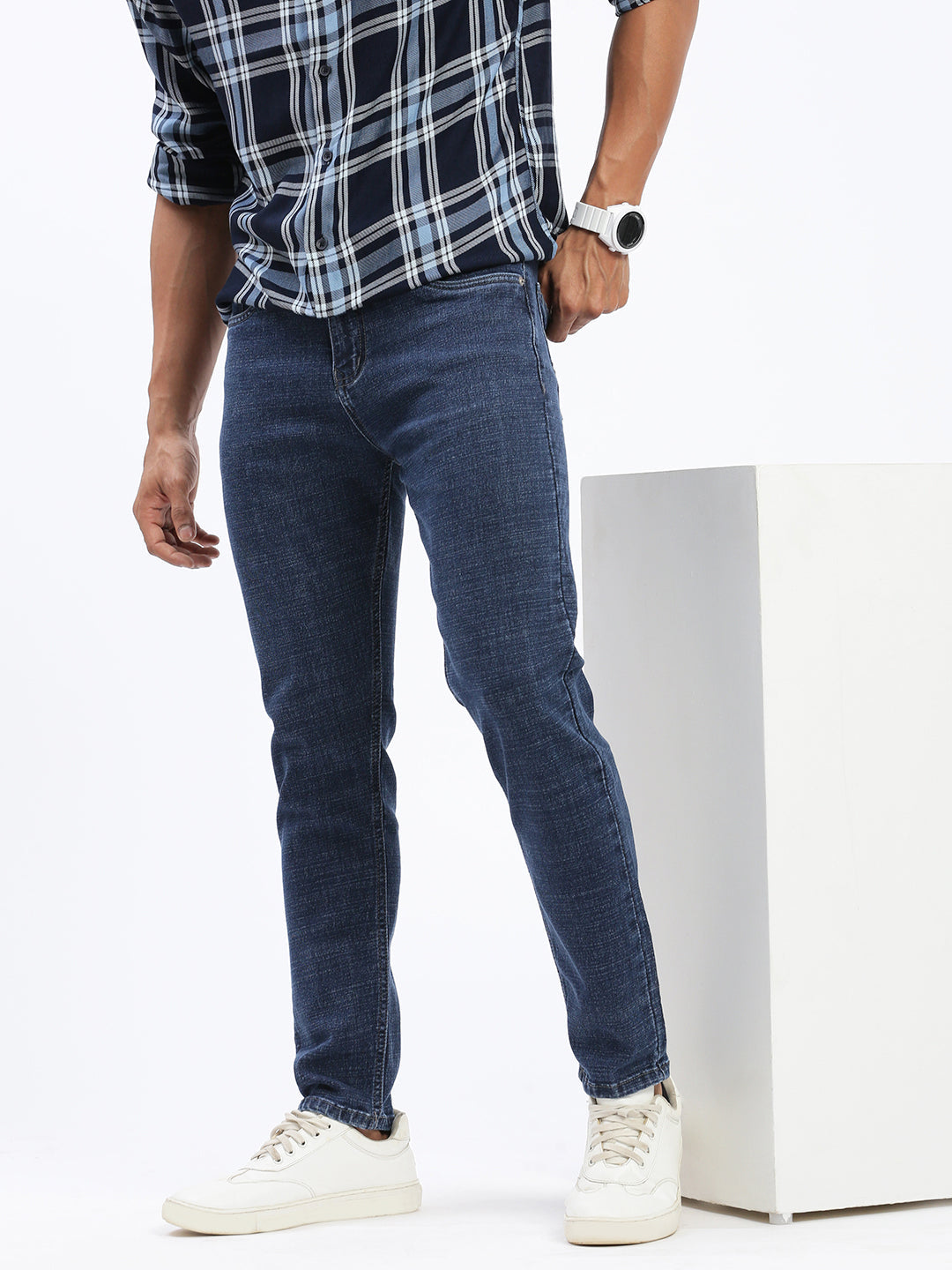 Men's Navy Blue Comfort Slim Fit Mid-Rise Cotton Light Fade Acid Wash Jeans