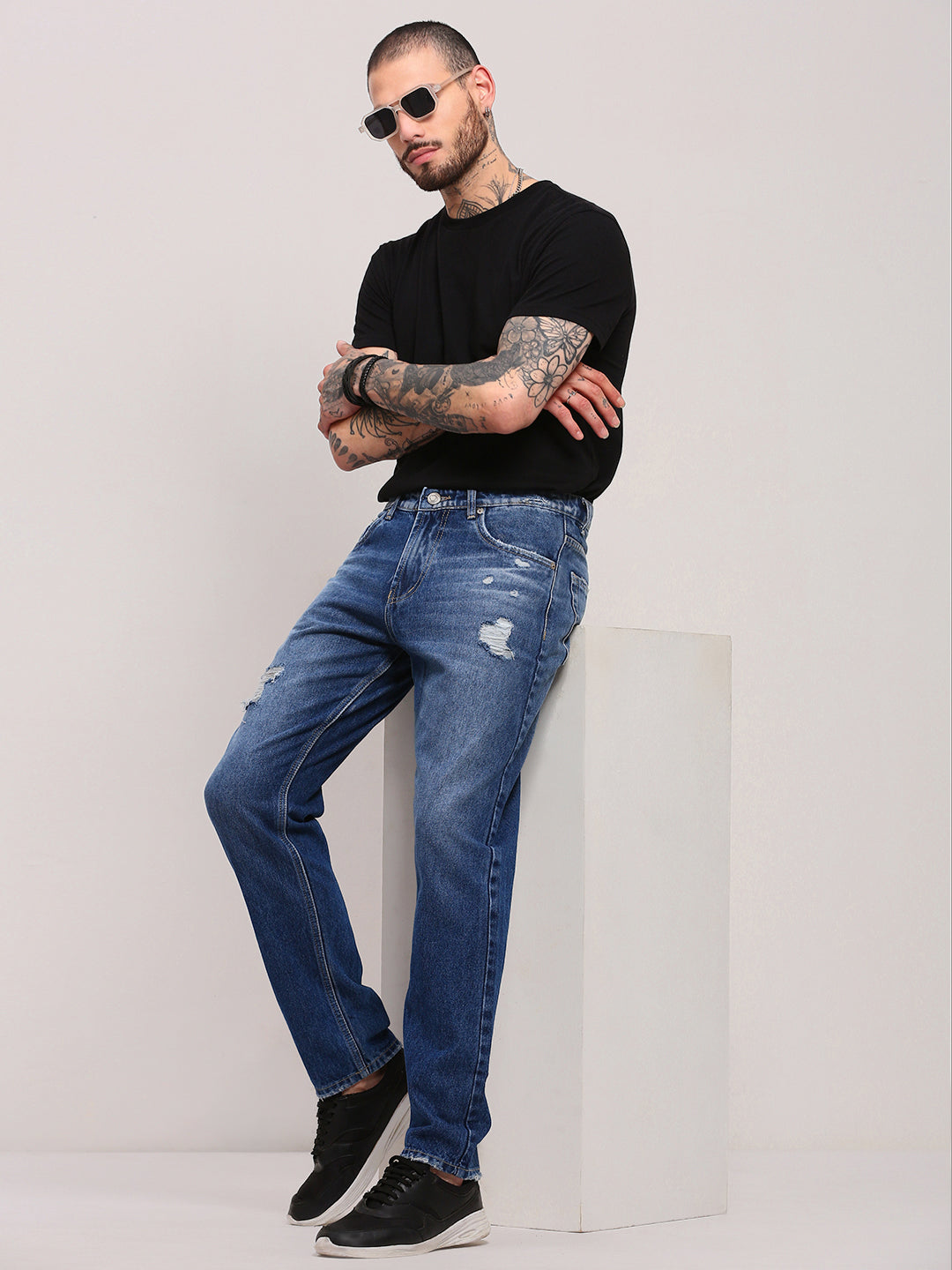 Men's Blue Distressed Dark Wash Straight Fit Jeans