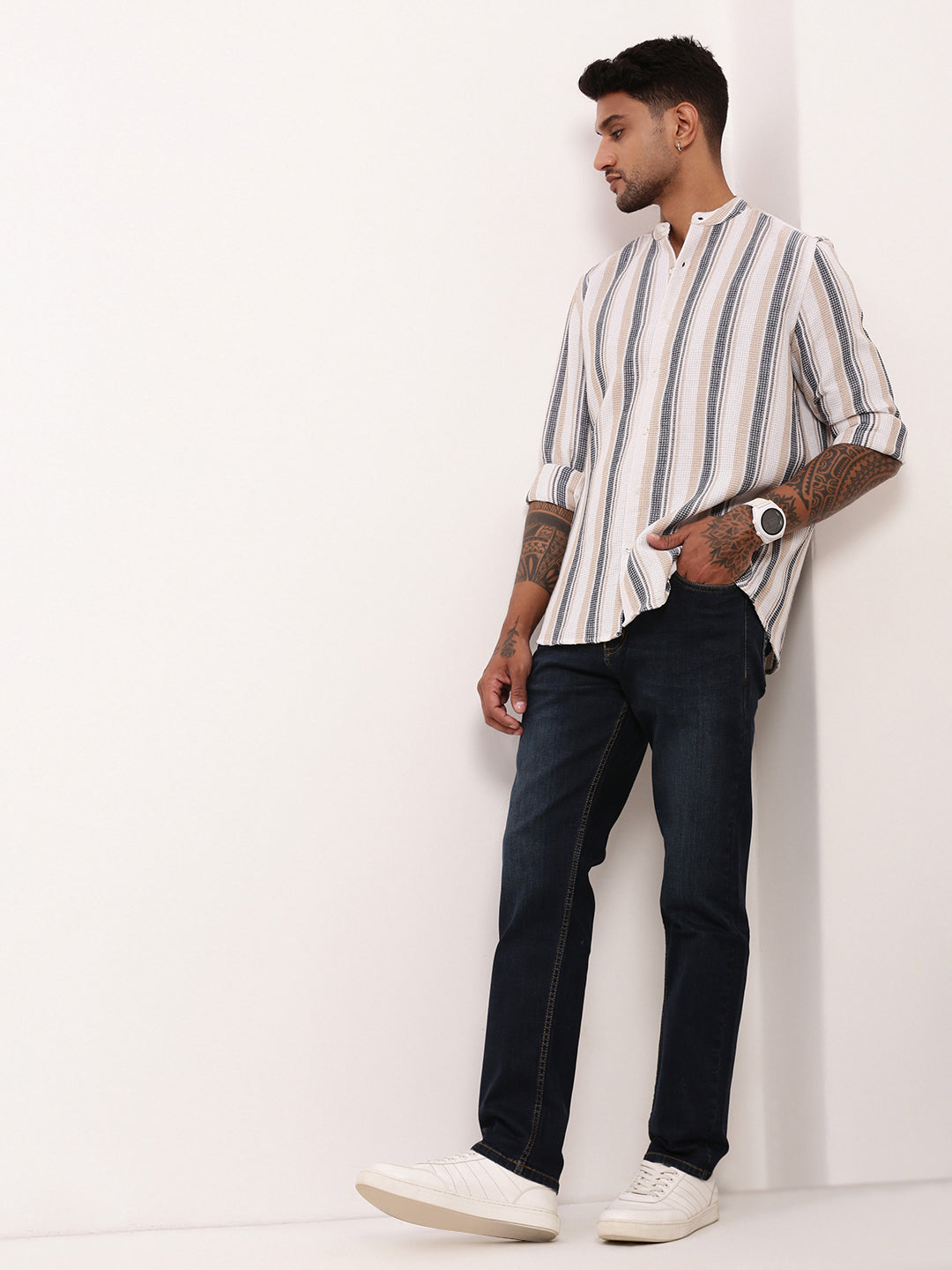 Men's Navy Blue Comfort Straight Fit Low-Rise Acid Wash Jeans
