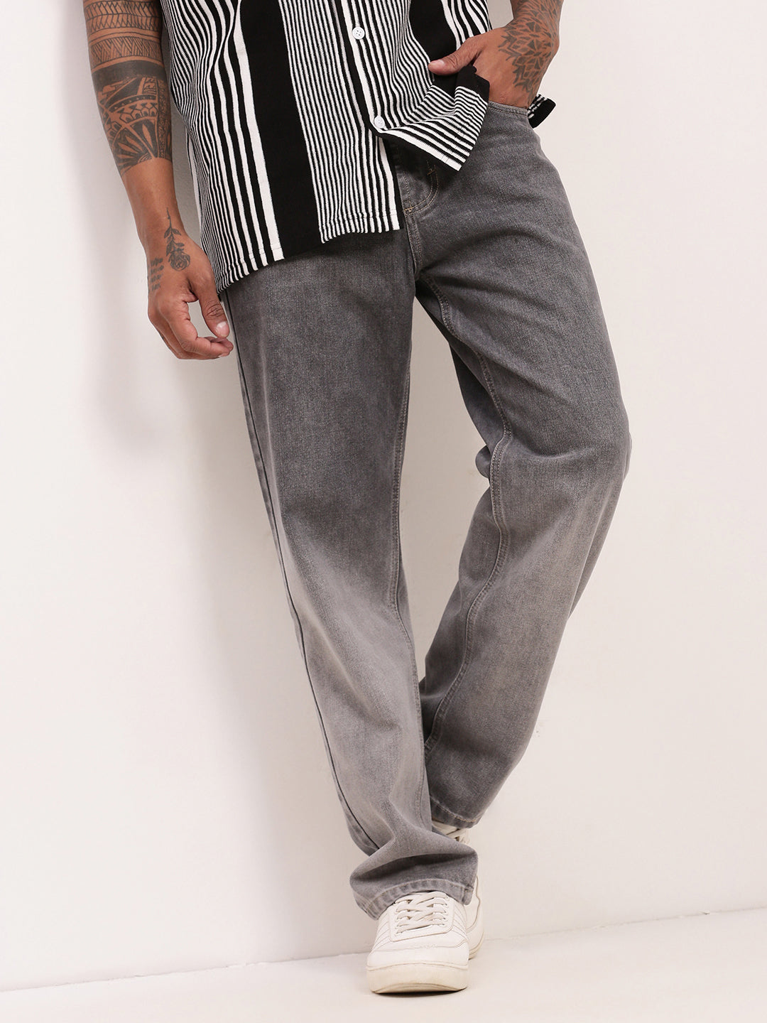 Men's Grey Comfort Straight Fit Low-Rise Light Fade Acid Wash Jeans