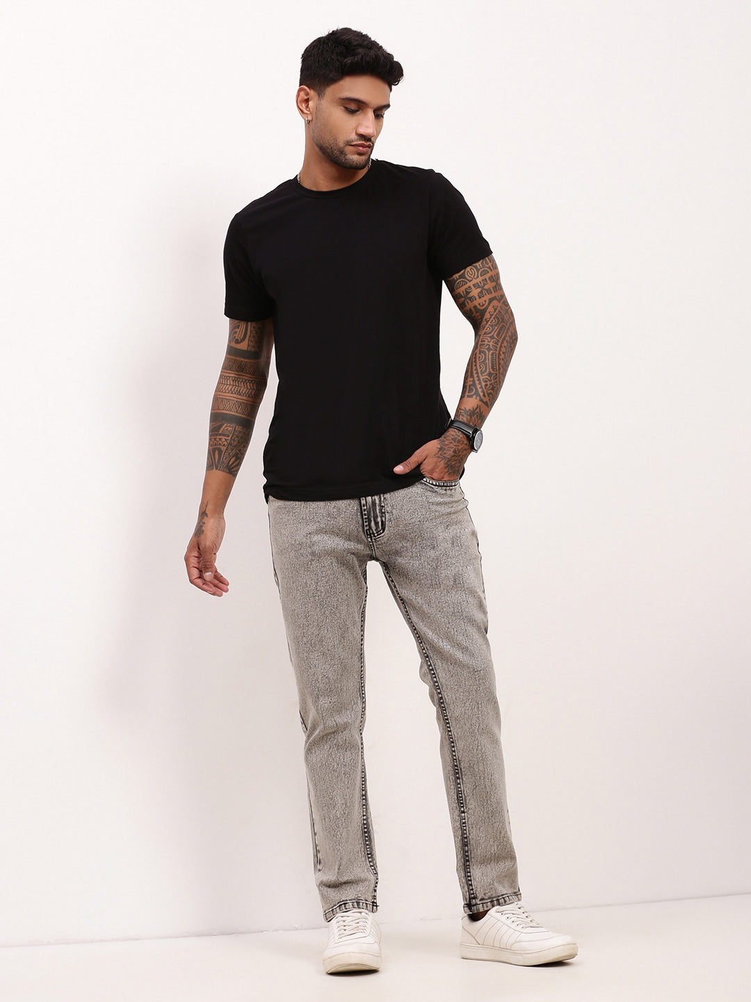 Men's Grey Solid Straight Fit Low-Rise Heavy Fade Jeans
