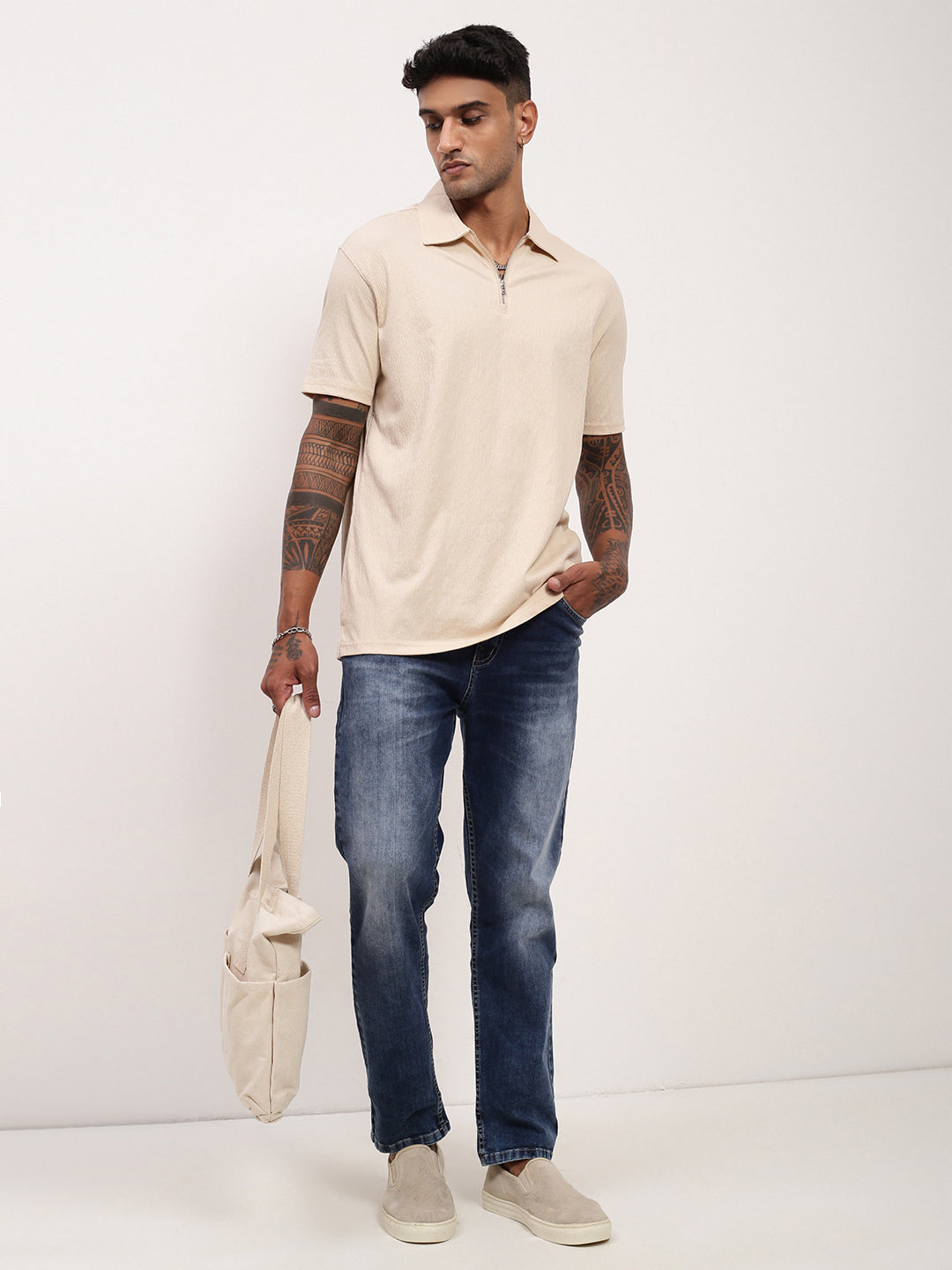 Men's Blue Solid Straight Fit Jeans