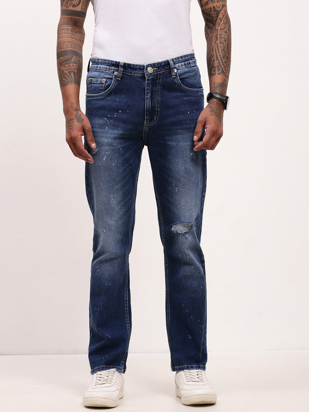 Men's Blue Solid Comfort Straight Fit Mildly Distressed Jeans