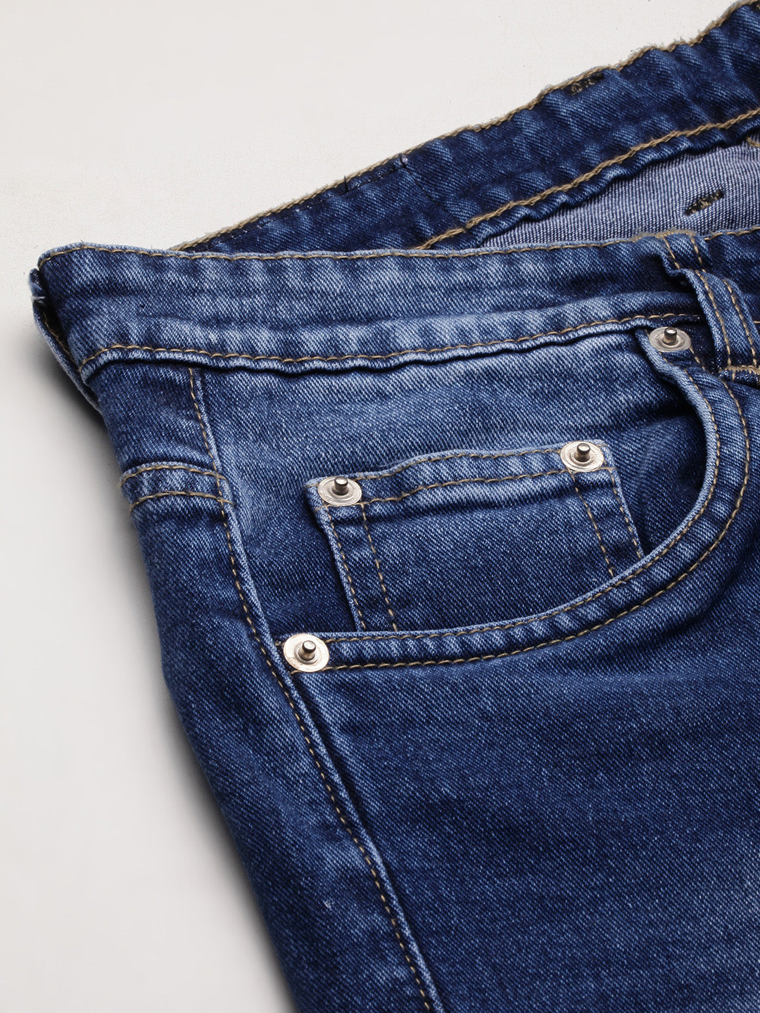 Men's Blue Solid Comfort Straight Fit Mildly Distressed Jeans