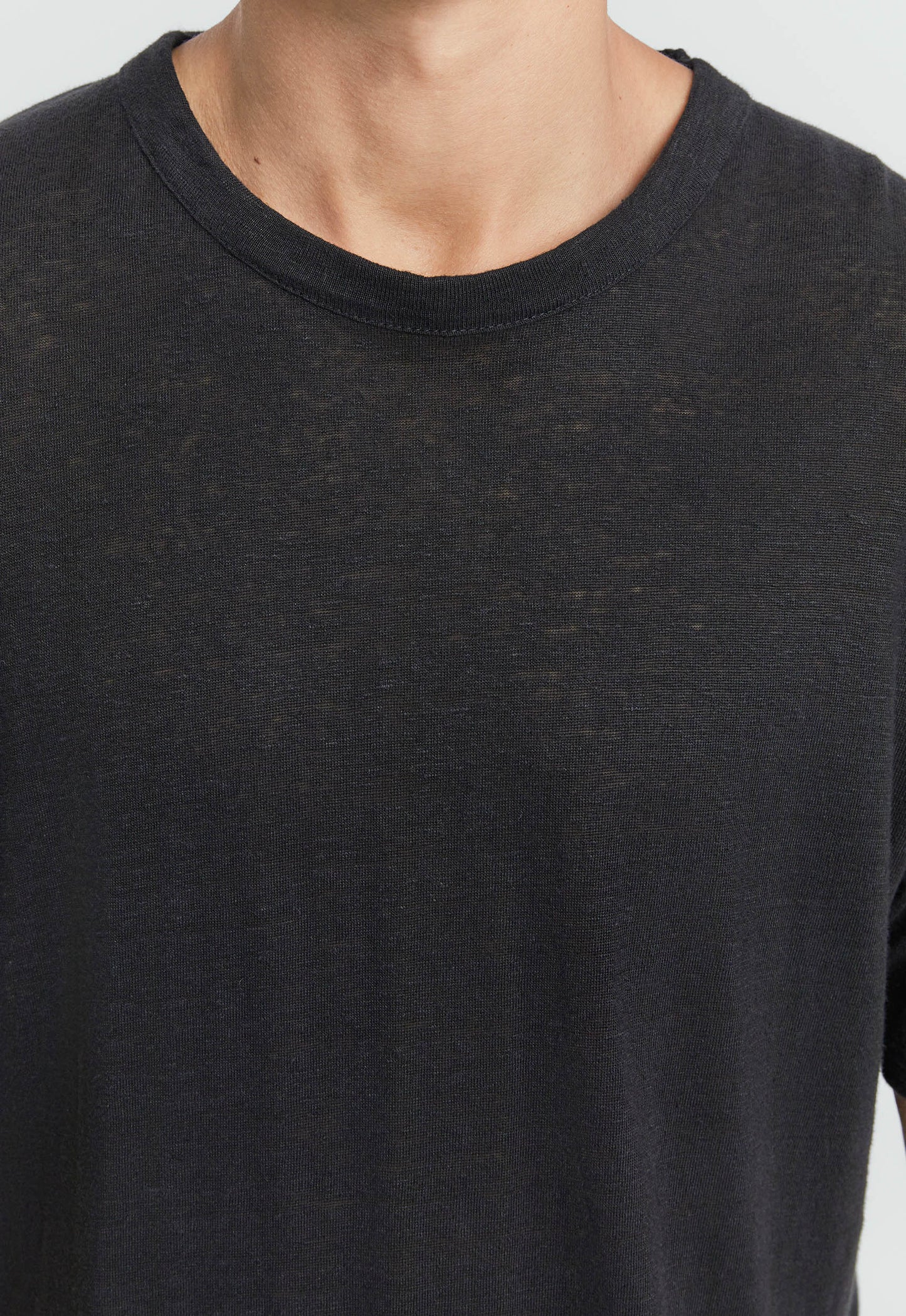 Line Linen Tee - Black