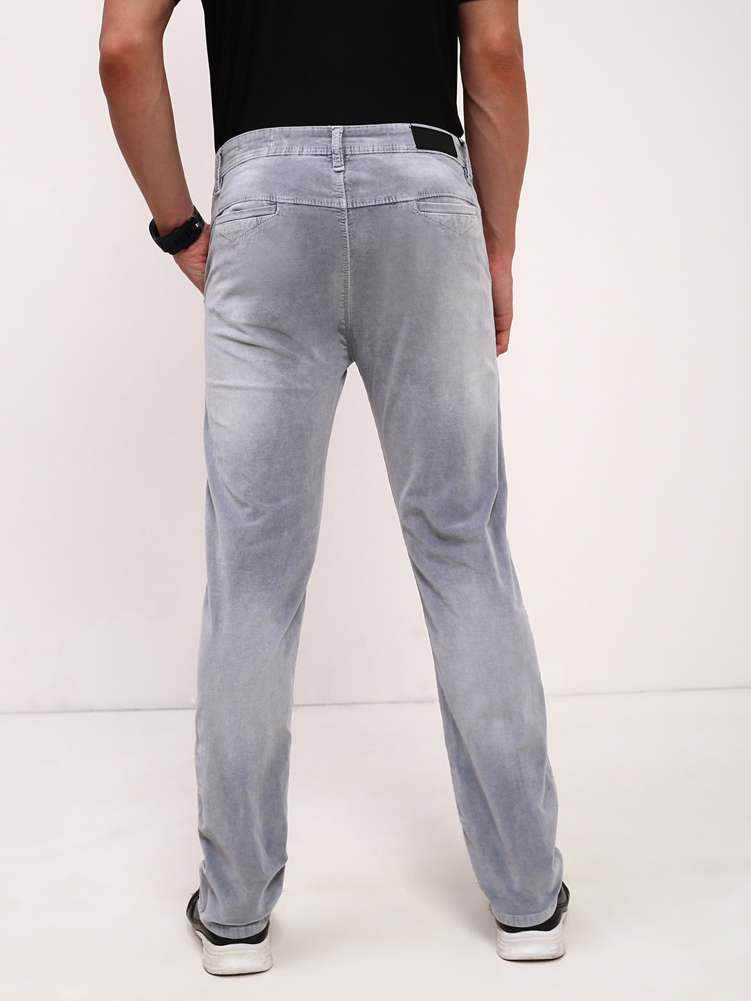 Men's Grey Solid Low-Rise Heavy Fade Straight Fit Jeans