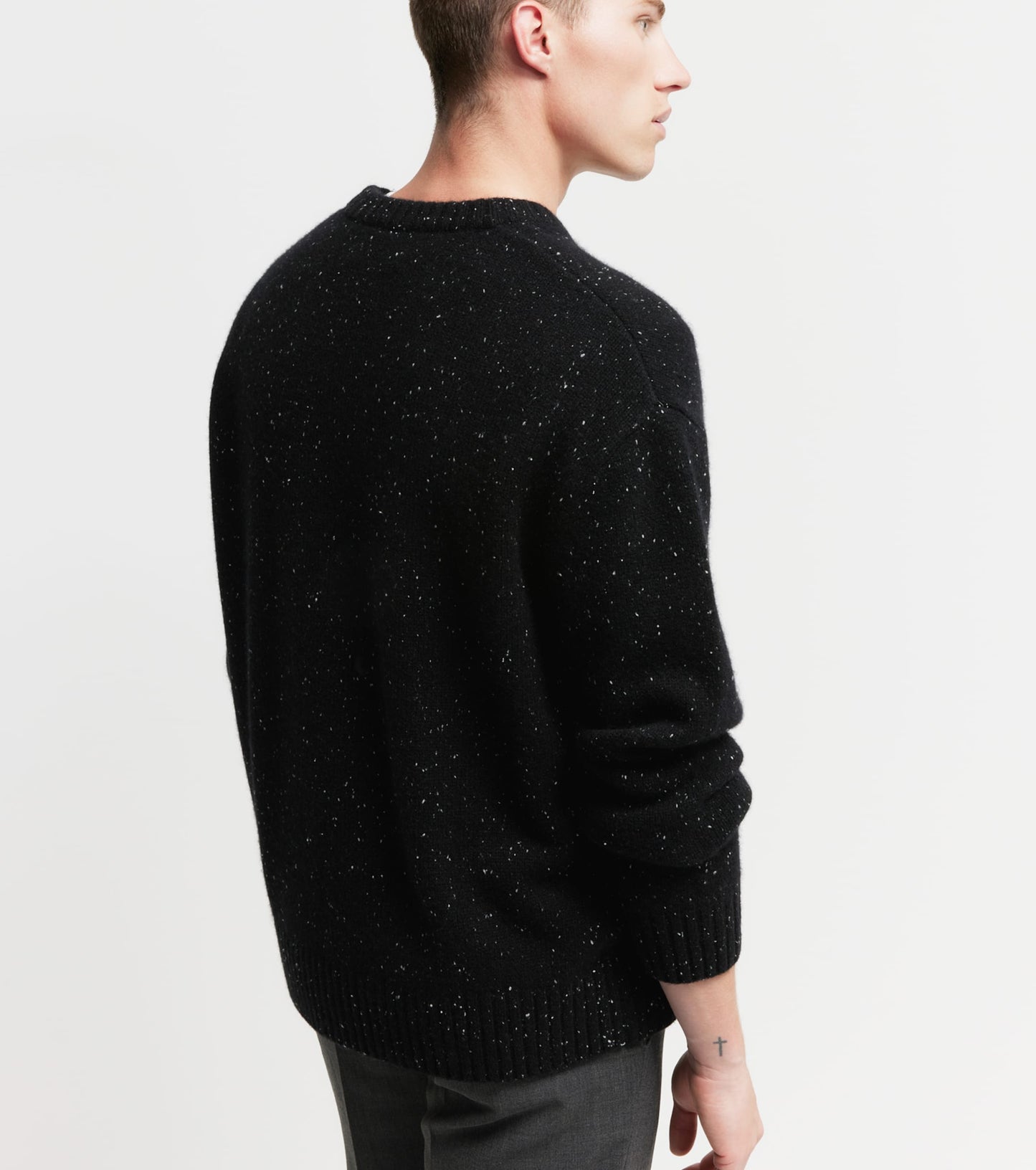 Mens Cashmere Relaxed Crew - Black Speckle
